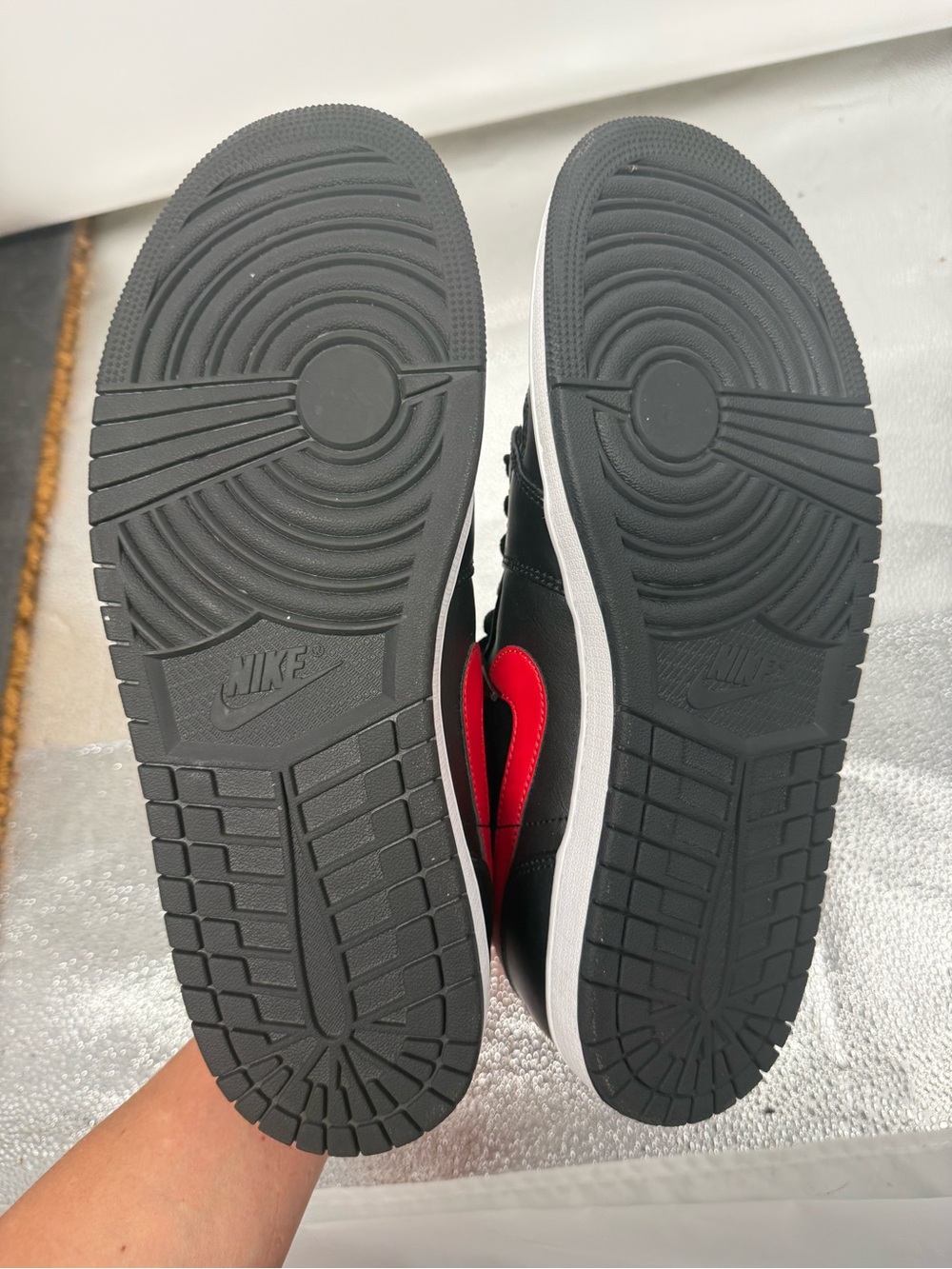 Nike Air 1- white toe- new without tag! Size 11 - Picture 4 of 4
